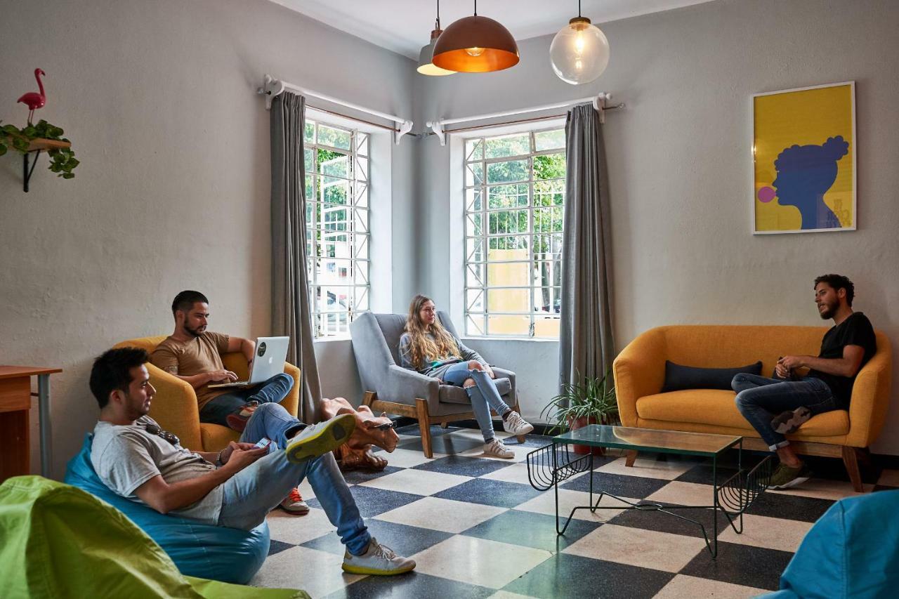 Hostal Americana Guadalajara Exteriér fotografie