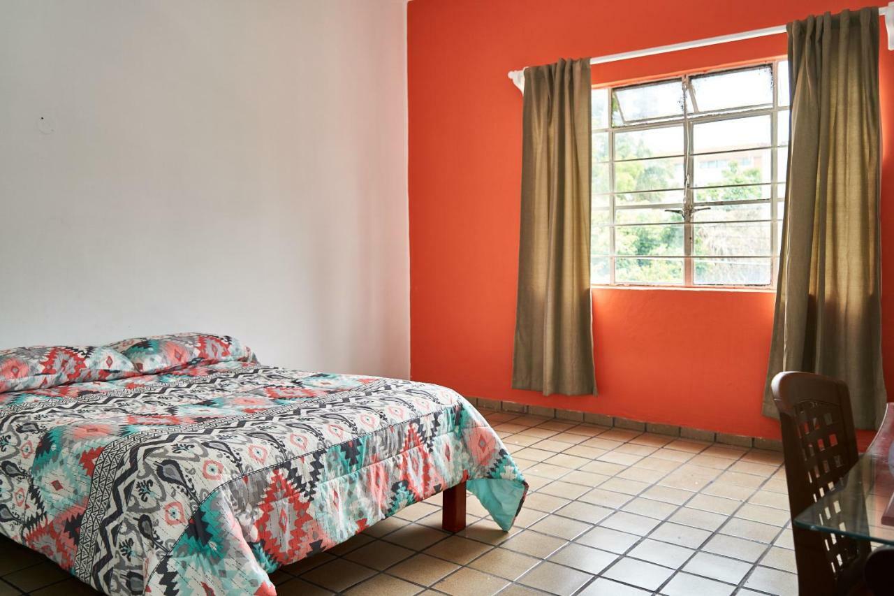 Hostal Americana Guadalajara Exteriér fotografie
