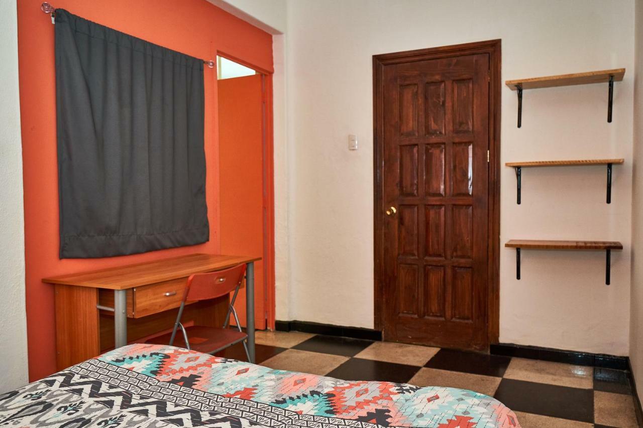 Hostal Americana Guadalajara Exteriér fotografie