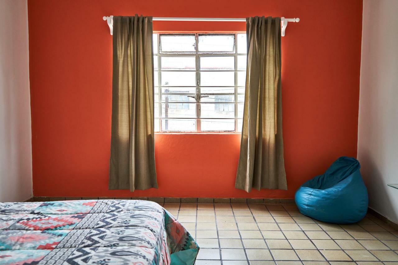 Hostal Americana Guadalajara Exteriér fotografie